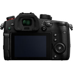 Panasonic Lumix GH5 II Gövde