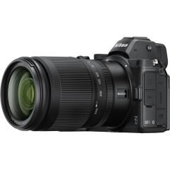 Nikon Z5 24-200mm f/4-6.3 Kit
