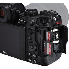 Nikon Z5 24-200mm f/4-6.3 Kit