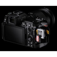 Nikon Z6 III Gövde