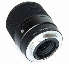 Sigma 30mm f/1.4 DC DN Contemporary Lens (Canon RF)