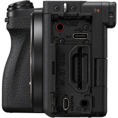 Sony A6700 18-135mm Kit