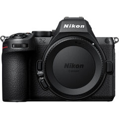 Nikon Z5 II Gövde