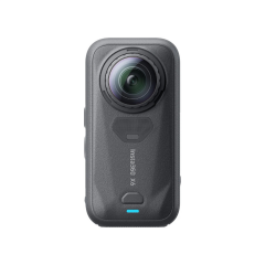Insta360 X6 360 Essentials Bundle