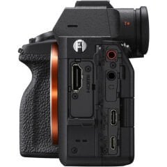 Sony A7 IV Full Frame 28-70mm Kit