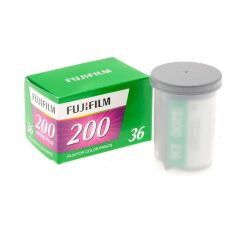 Fujifilm C200 36 Pozluk Renkli Negatif Film (SKT: 10-2025)
