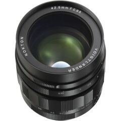 Voigtländer Nokton 42.5mm F0.95 MFT Mount Lens