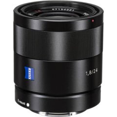 Sony 24mm f1.8 ZA Carl Zeiss Sonnar Lens